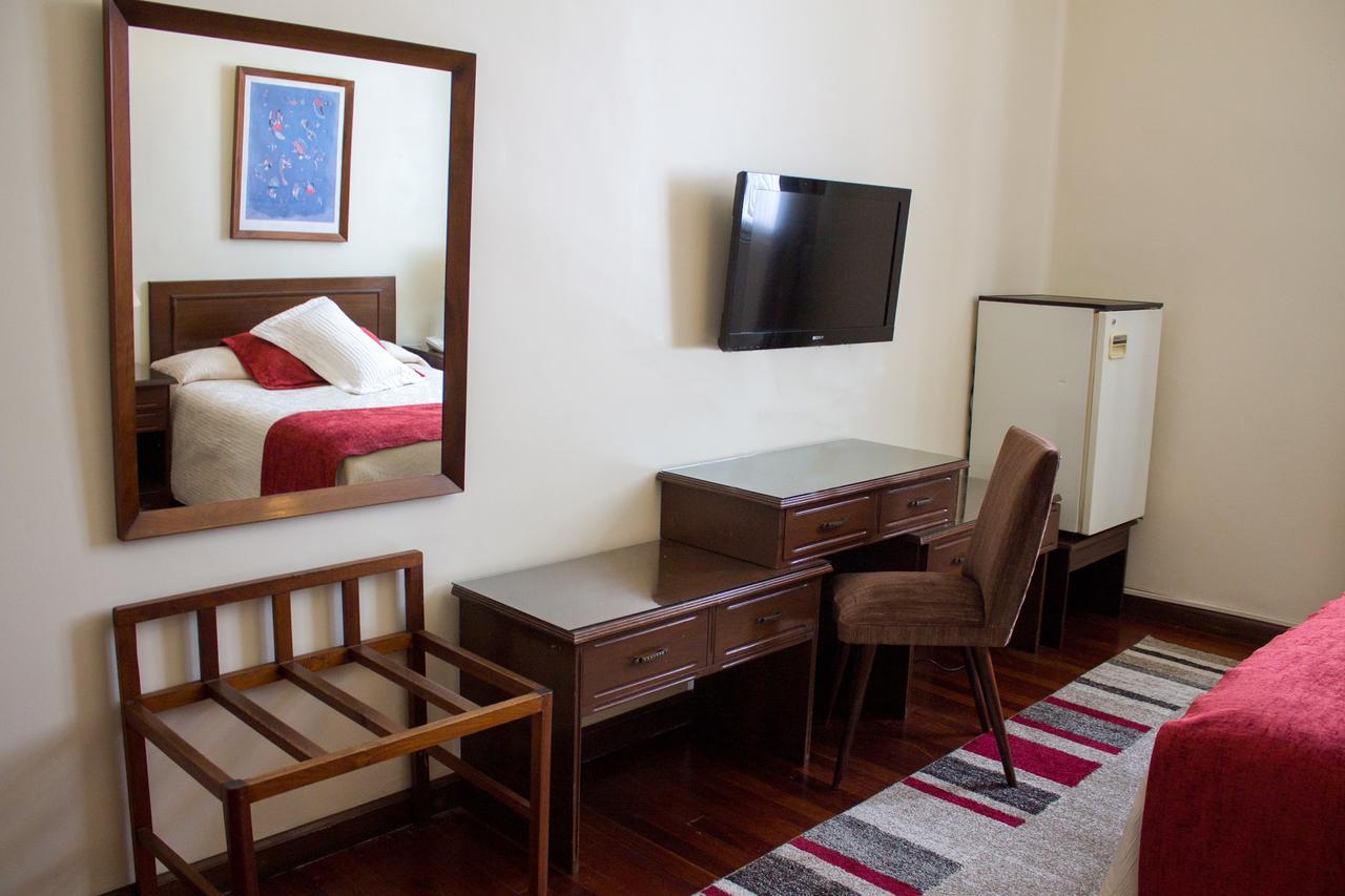 Hotel Victoria Plaza Тариха Экстерьер фото